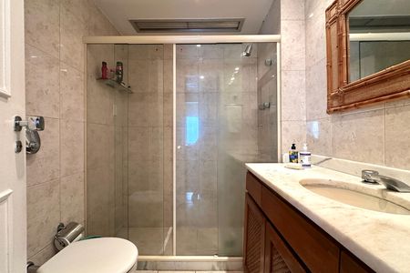 Apartamento à venda com 307m², 4 quartos e 2 vagas