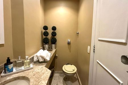 Apartamento à venda com 307m², 4 quartos e 2 vagas