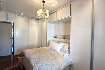 Apartamento à venda com 307m², 4 quartos e 2 vagas