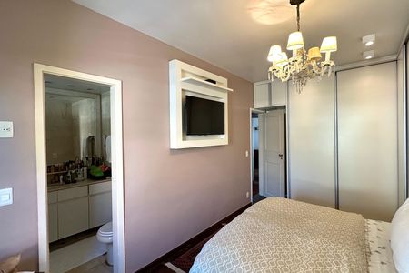 Apartamento à venda com 307m², 4 quartos e 2 vagas