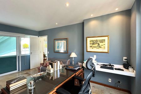 Apartamento à venda com 307m², 4 quartos e 2 vagas