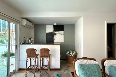 Apartamento à venda com 307m², 4 quartos e 2 vagas