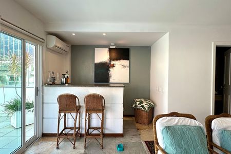 Apartamento à venda com 307m², 4 quartos e 2 vagas