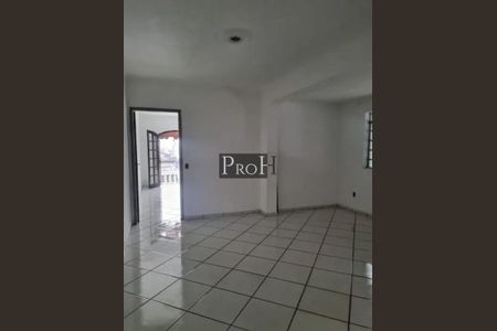 Casa à venda com 3 quartos, 223m² em Vila Palmares, Santo André