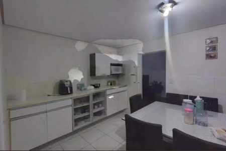 Casa à venda com 3 quartos, 183m² em Mauá, São Caetano do Sul