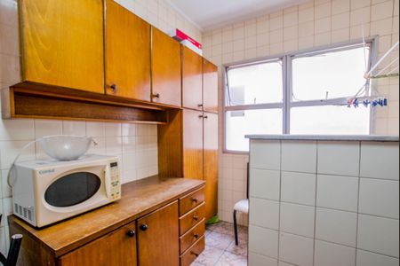 Apartamento à venda com 55m², 2 quartos e 1 vaga Apartamento à venda com 55m², 2 quartos e 1 vagaCozinha e Área de Serviço