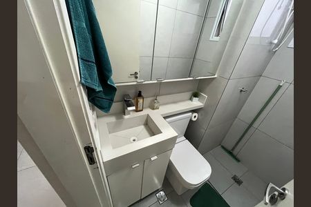 Banheiro de apartamento para alugar com 2 quartos, 44m² em Jardim Umarizal, São Paulo