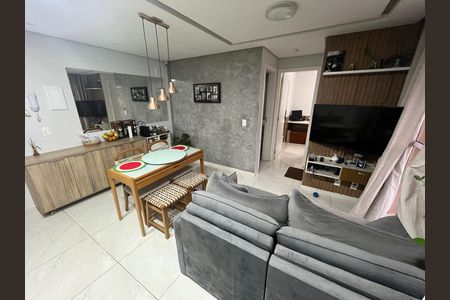 Apartamento para alugar com 44m², 2 quartos e 1 vaga Apartamento para alugar com 44m², 2 quartos e 1 vagaSala