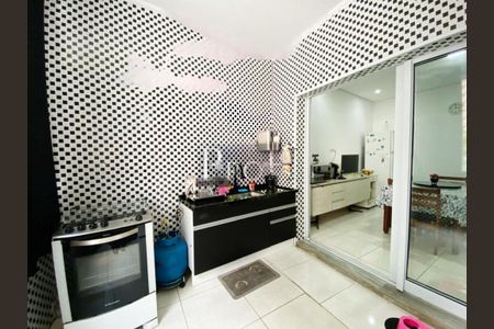 Apartamento à venda com 103m², 3 quartos e sem vaga