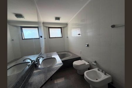 Apartamento à venda com 237m², 3 quartos e 3 vagas