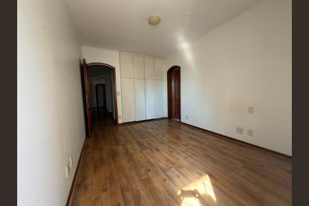 Apartamento à venda com 237m², 3 quartos e 3 vagas