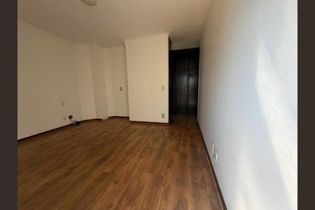Apartamento à venda com 237m², 3 quartos e 3 vagas