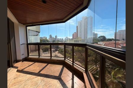 Apartamento à venda com 237m², 3 quartos e 3 vagas