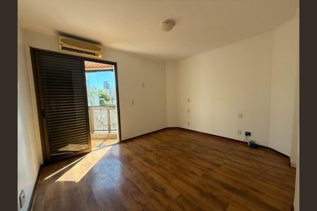 Apartamento à venda com 237m², 3 quartos e 3 vagas