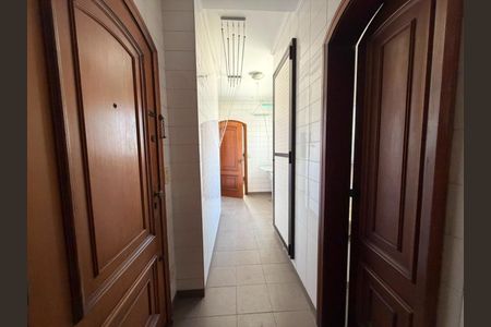 Apartamento à venda com 237m², 3 quartos e 3 vagas