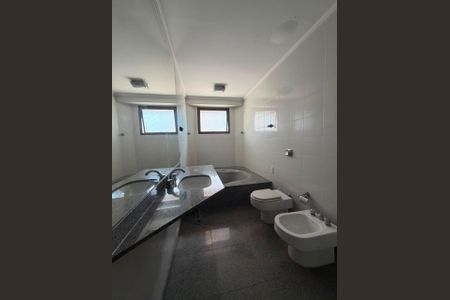 Apartamento à venda com 237m², 3 quartos e 3 vagas