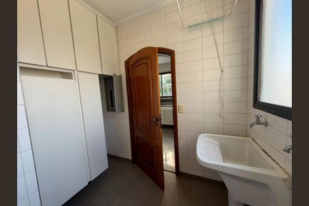 Apartamento à venda com 237m², 3 quartos e 3 vagas