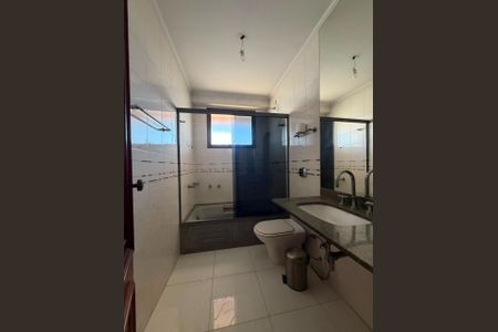 Apartamento à venda com 237m², 3 quartos e 3 vagas