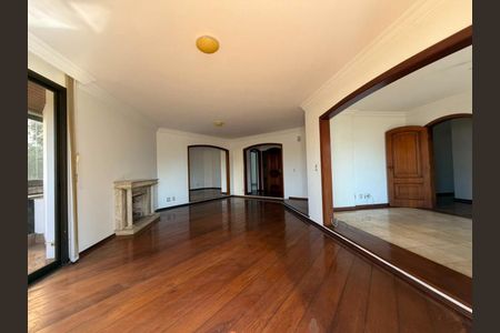 Apartamento à venda com 237m², 3 quartos e 3 vagas