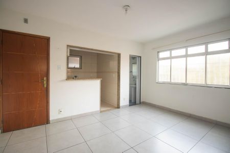 Sala de apartamento para alugar com 2 quartos, 70m² em Engenho Pequeno, São Gonçalo
