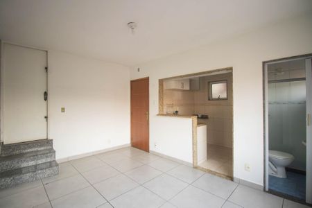 Sala de apartamento para alugar com 2 quartos, 70m² em Engenho Pequeno, São Gonçalo