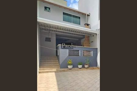 Casa à venda com 3 quartos, 230m² em Osvaldo Cruz, São Caetano do Sul