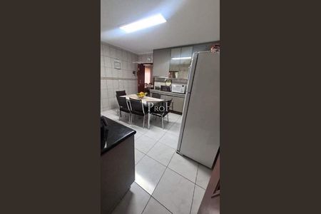 Casa à venda com 3 quartos, 135m² em Santa Maria, São Caetano do Sul