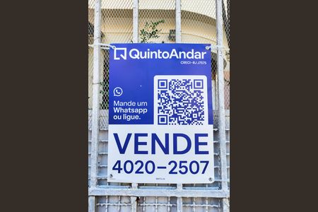 Placa BMTG-29 de casa à venda com 7 quartos, 236m² em Grajaú, Rio de Janeiro