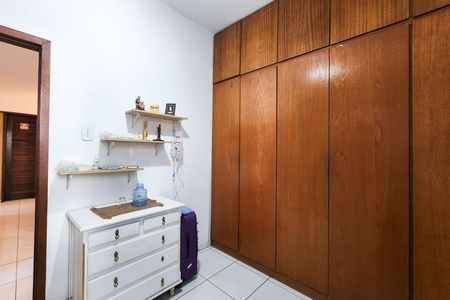 Casa à venda com 236m², 7 quartos e 2 vagas Casa à venda com 236m², 7 quartos e 2 vagasQuarto 3