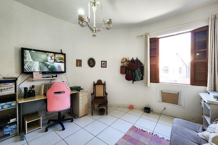 Casa à venda com 236m², 7 quartos e 2 vagas Casa à venda com 236m², 7 quartos e 2 vagasQuarto 1