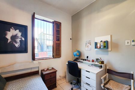 Casa à venda com 236m², 7 quartos e 2 vagas Casa à venda com 236m², 7 quartos e 2 vagasQuarto 2