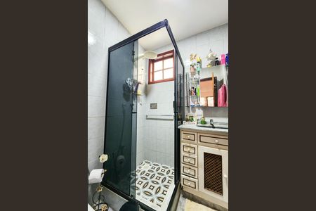 Casa à venda com 236m², 7 quartos e 2 vagas Casa à venda com 236m², 7 quartos e 2 vagasBanheiro 1