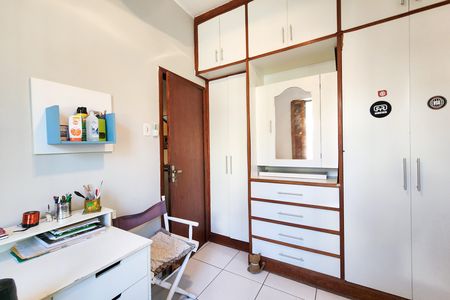 Casa à venda com 236m², 7 quartos e 2 vagas Casa à venda com 236m², 7 quartos e 2 vagasQuarto 2