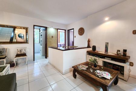 Hall dos Dormitórios  de casa à venda com 7 quartos, 236m² em Grajaú, Rio de Janeiro