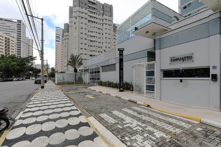 Apartamento para alugar com 86m², 3 quartos e 2 vagas Apartamento para alugar com 86m², 3 quartos e 2 vagasFachada