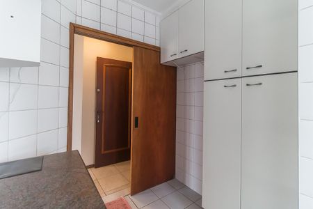 Apartamento para alugar com 68m², 2 quartos e 2 vagas Apartamento para alugar com 68m², 2 quartos e 2 vagasCozinha