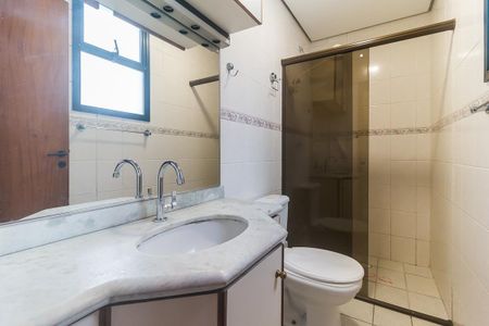 Apartamento para alugar com 68m², 2 quartos e 2 vagas Apartamento para alugar com 68m², 2 quartos e 2 vagasBanheiro da Suíte
