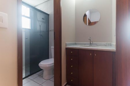 Apartamento para alugar com 68m², 2 quartos e 2 vagas Apartamento para alugar com 68m², 2 quartos e 2 vagasBanheiro