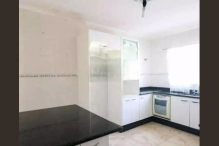 Casa à venda com 120m², 3 quartos e 5 vagas