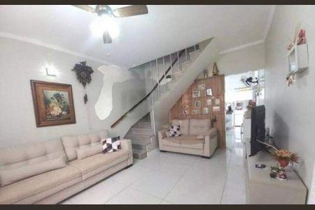 Casa à venda com 110m², 3 quartos e 2 vagas