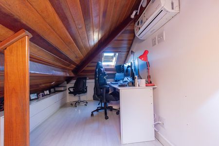 Casa de condomínio para alugar com 79m², 3 quartos e 1 vagaSótão