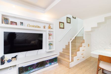 Sala de casa de condomínio para alugar com 3 quartos, 79m² em Jardim Felicidade (zona Oeste), São Paulo