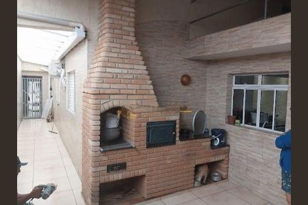 Casa à venda com 129m², 3 quartos e 2 vagas
