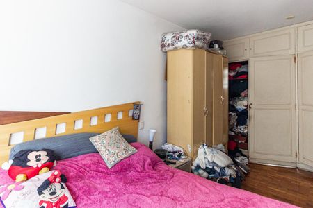Apartamento à venda com 230m², 4 quartos e 2 vagas Apartamento à venda com 230m², 4 quartos e 2 vagasSuíte