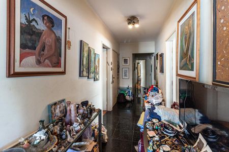 Apartamento à venda com 230m², 4 quartos e 2 vagas Apartamento à venda com 230m², 4 quartos e 2 vagasEntrada da Sala