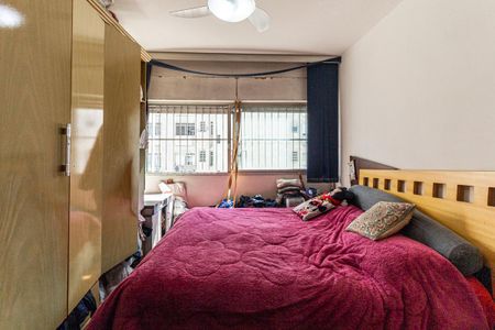 Apartamento à venda com 230m², 4 quartos e 2 vagas Apartamento à venda com 230m², 4 quartos e 2 vagasSuíte