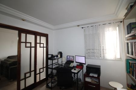 Apartamento à venda com 100m², 3 quartos e 2 vagasQuarto 2