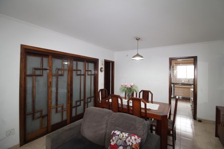 Apartamento à venda com 100m², 3 quartos e 2 vagasSala