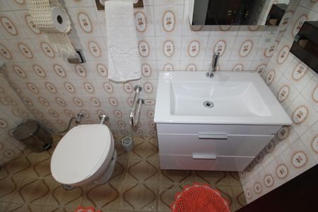 Apartamento à venda com 100m², 3 quartos e 2 vagasQuarto 2 - Banheiro