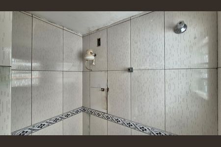 Banheiro da suíte de casa para alugar com 3 quartos, 165m² em Condomínio Maracanã, Santo André